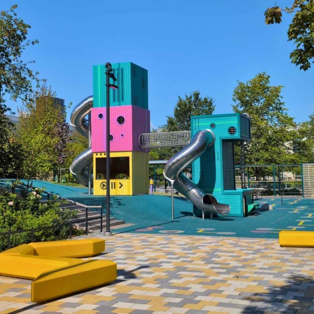 Spielplatz helsinki mit kindern computer playground