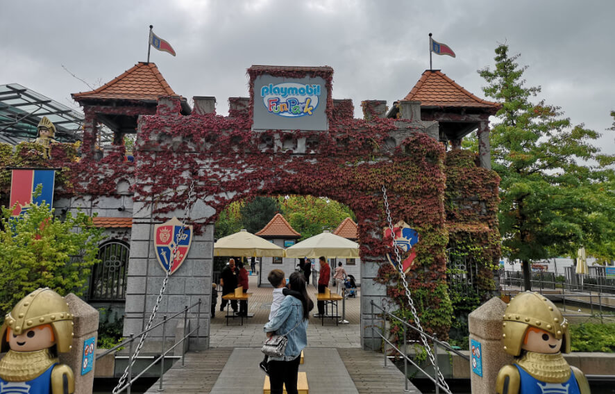 zirndorf playmobil funpark mit kind