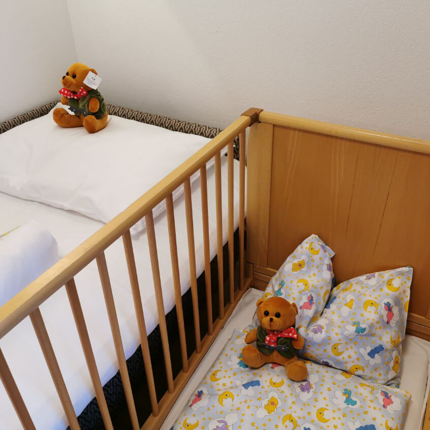 kinderzimmer hochschober gitterbett