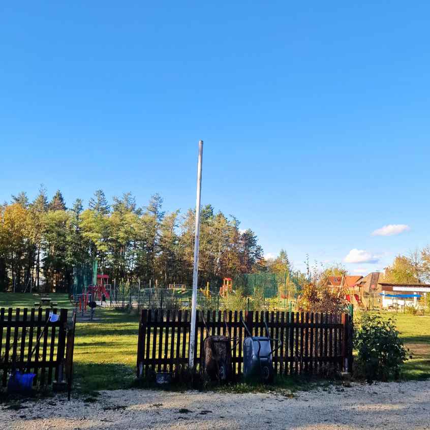 Walderlebnisweg Hollabrunn Wandern mit Kindern Spielplatz