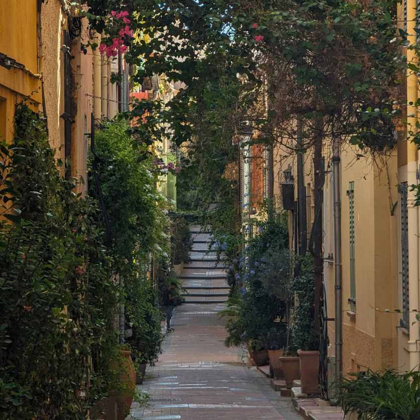 Côte d’Azur Antibes Kinder Altstadt