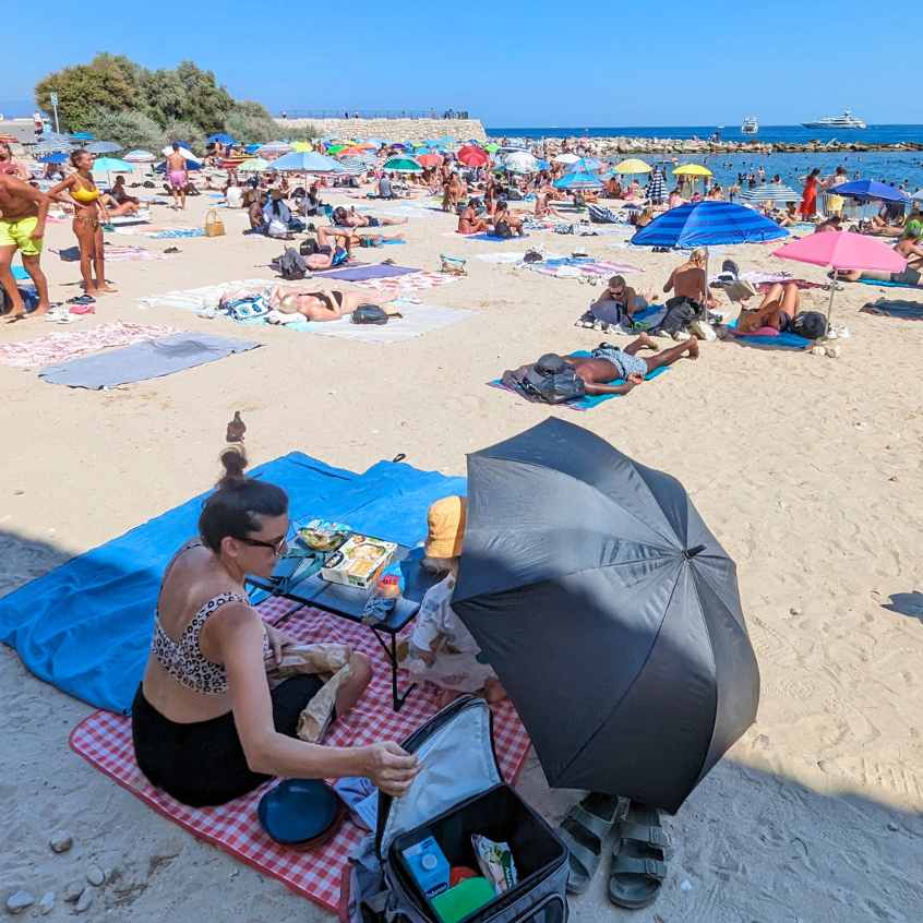 Côte d’Azur Antibes Kinderfreundlicher Strand