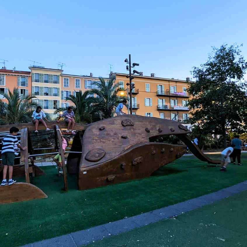 Côte d’Azur Nizza Kinder Spielplatz Promenade du Paillon