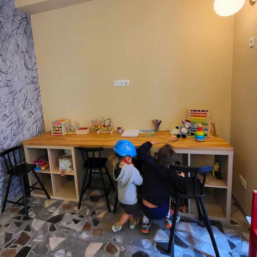 Bratislava mit Kindern Osterferien Cafe