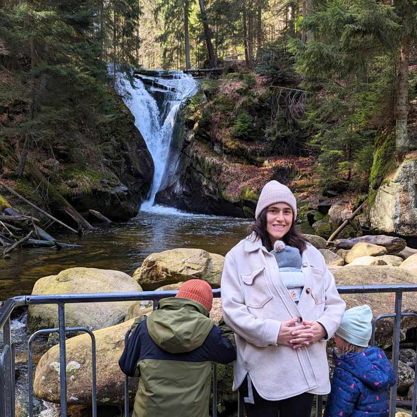 Polen-mit-Kindern-Wandern-Wasserfall