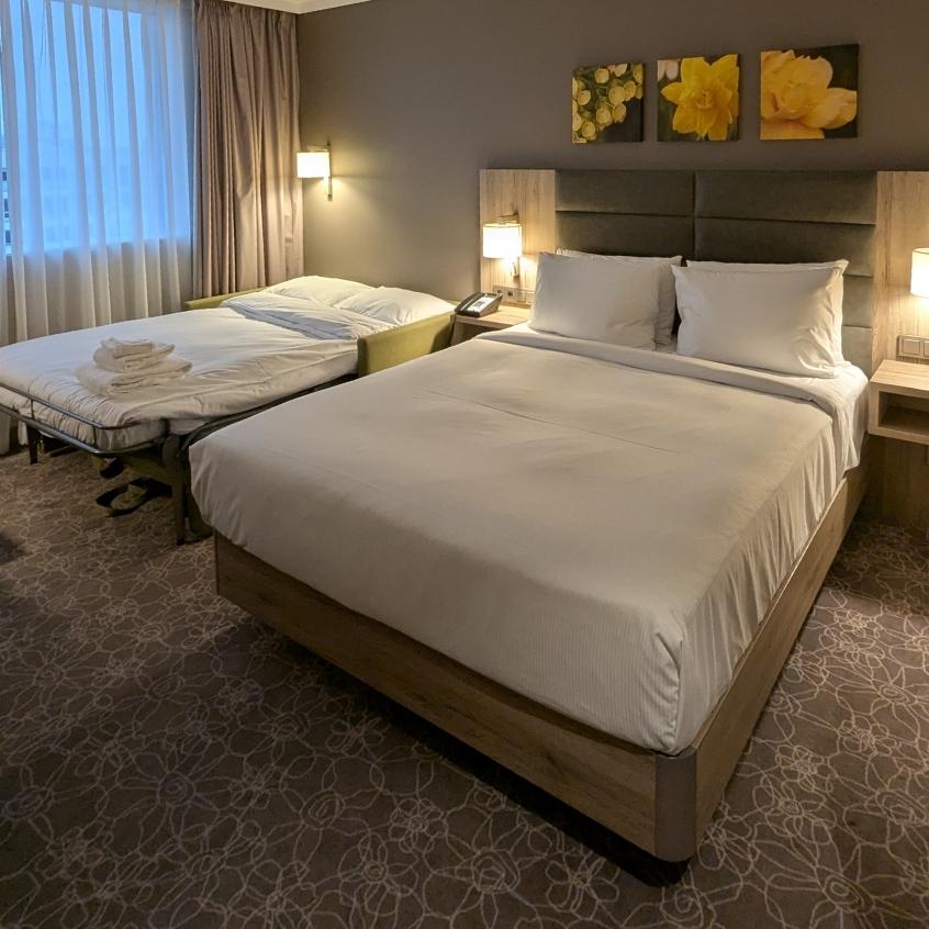 Kinderfreundliches Hotel Wiener Neustadt Hilton Zimmer