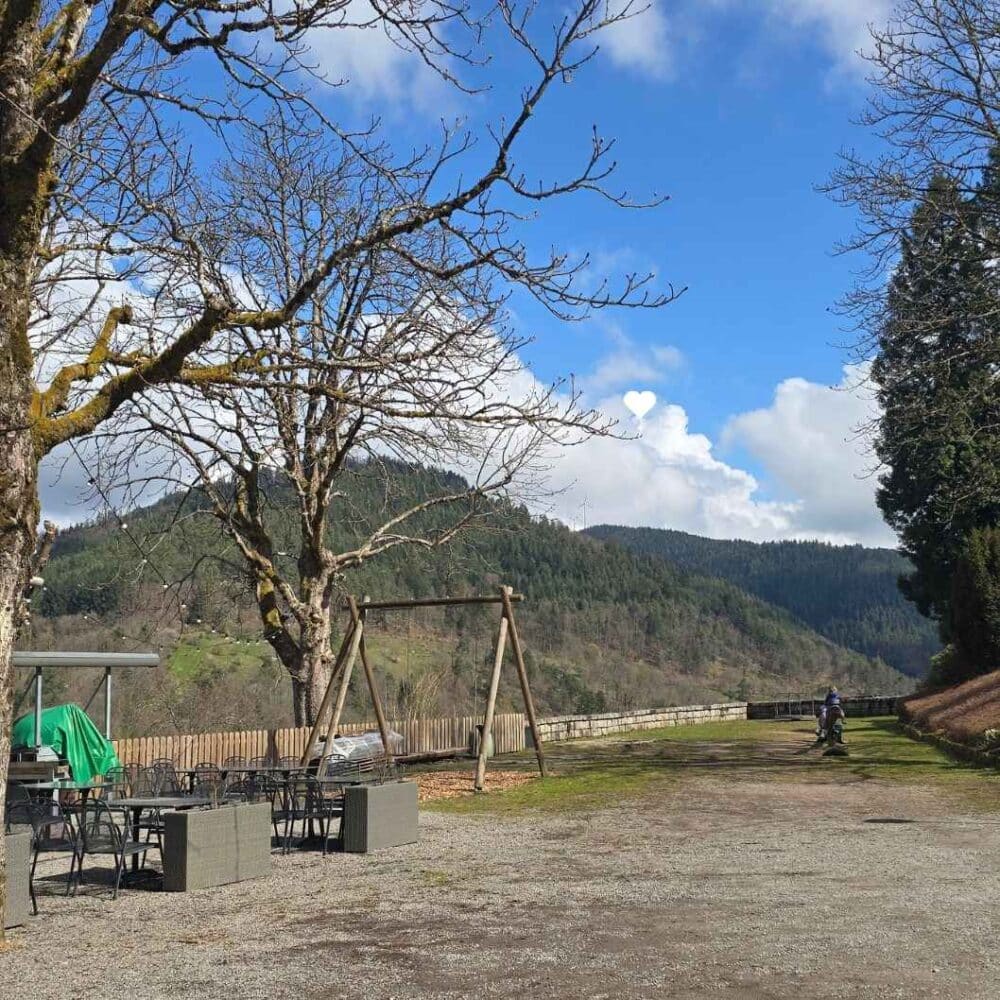 Burg Hornberg Spielplatz (1)