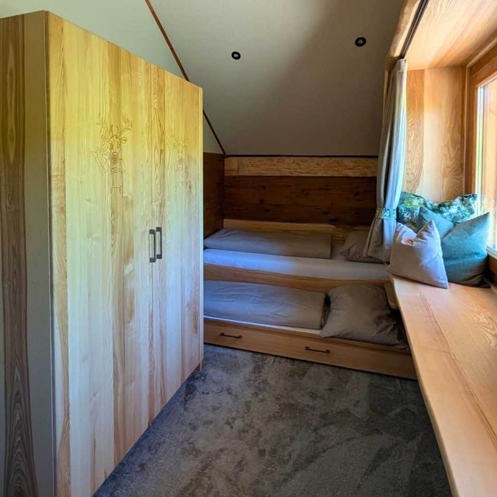 Wildpark Hochrieß Schlafzimmer 3 Betten Ausziehbett