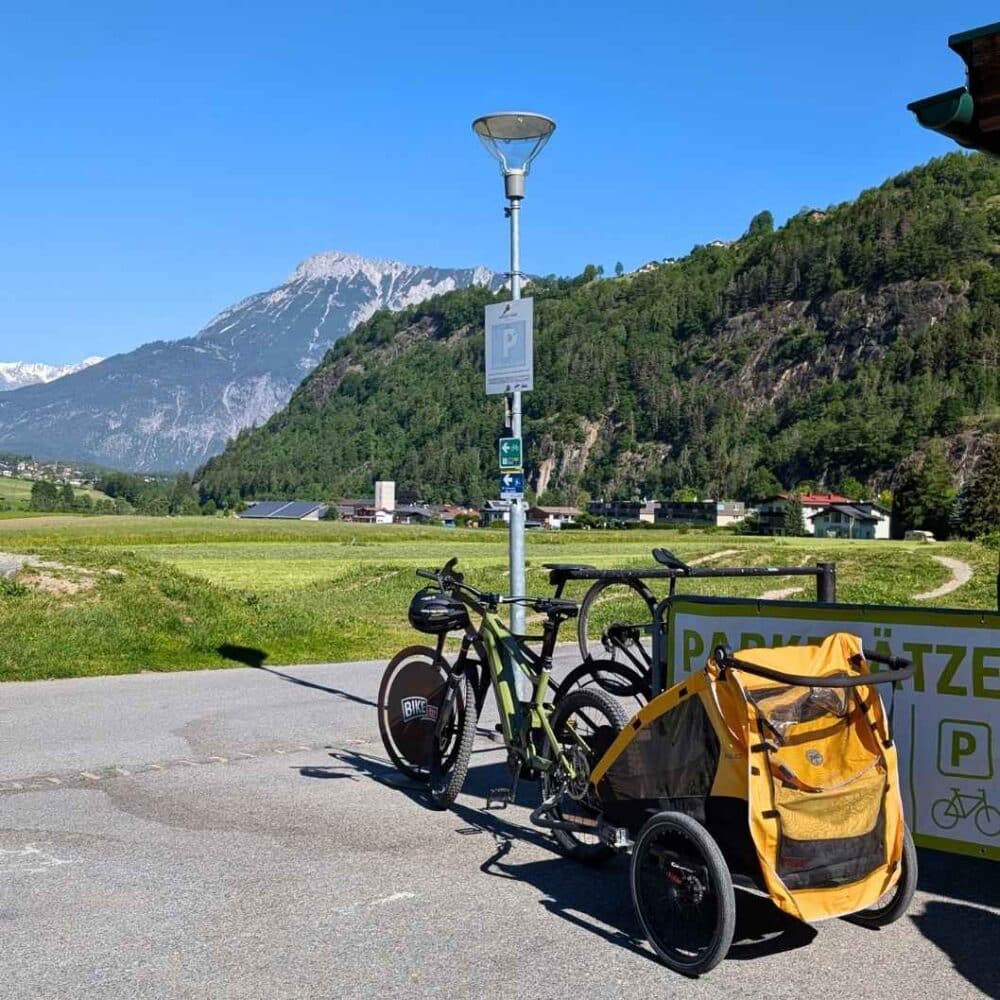 E Mountainbikes und Fahrradanhänger Radverleih Feelfree Nature Resort